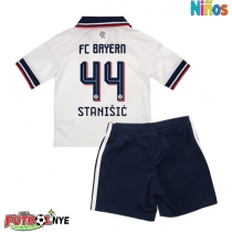 Camiseta Bayern Munich Josip Stanisic #44 Visitante Equipación para niños 2026-27 manga corta (+ pantalones cortos)